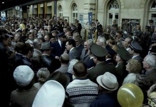 Singen: Empfang im Bahnhof