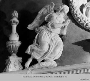 Altar des heiligen Bartolus : Anbetende Engel