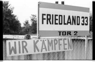 Kleinbildnegativ: Protest, Kolonie Friedland, Buckow, 1976
