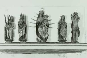 Mehrere Altarfiguren, darunter eine Madonna, die heilige Barbara, die heilige Katharina und der heilige Sebastian : Burxdorf