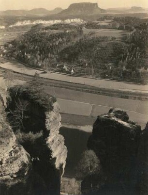 Elbsandsteingebirge. Basteigebiet. Kroatengrund. Blick über das Elbtal zum Lilienstein