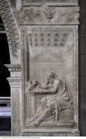 Marmorbogen, Die vier Evangelisten, Der Evangelist Lukas