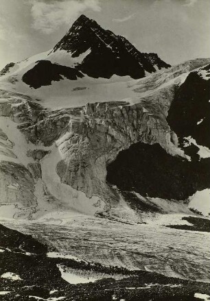 Österreich. Stubaier Alpen. Mutterberger Seespitze (3296 m), davor Bockkogelferner