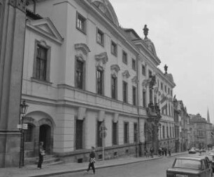 Palais Thun-Hohenstein & Palais Kolowrat & Haus Nr. 214