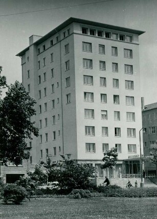 Hotel Hessischer Hof, 1951-1961