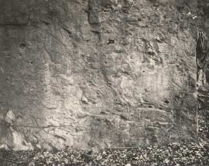 Leisniger Quarzporphyr : Mittelsächsisches Hügelland. Blasenreihen im Leisniger Quarzporphyr am rechten Muldengehänge (Riedelsteig)