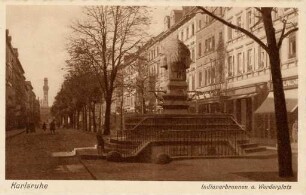 Postkartenalbum mit Motiven von Karlsruhe. "Karlsruhe. Indianerbrunnen am Werderplatz"