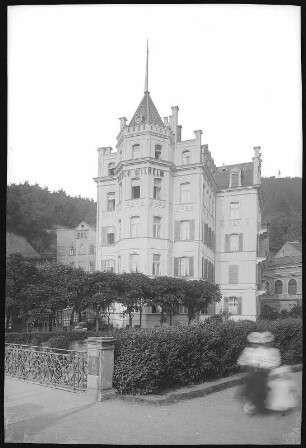 Karlsbad. Haus "Kaiser Wilhelm", Kaiserstraße, vom Stadtpark aus gesehen