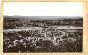 Loschwitz und Blasewitz. Blick von Oberloschwitz über den Körnerplatz, die Elbe mit Loschwitzer Brücke ("Blaues Wunder") und den Schillerplatz nach West-Südwesten