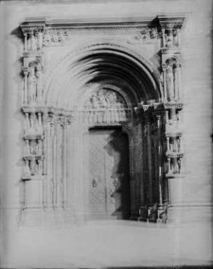 Hauptportal : Portal des Basler Münster