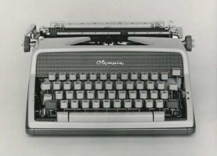 Kleinschreibmaschine "Olympia SM7" der Olympia-Werke