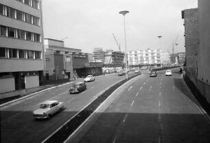 Köln: Nord-Süd-Fahrt, Schnellstraße, Tunneleinfahrt Nord am Theater
