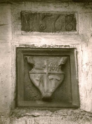 Wappenstein mit Zunftzeichen
