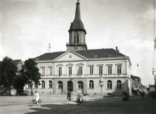 Haldensleben, Rathaus : Haldensleben. Rathaus (1701/1703 und 1815/1823). Ansicht von Westen