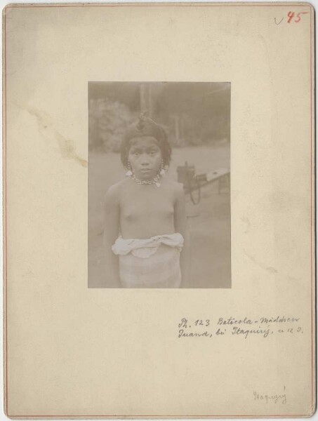 "Baticola girl (Mbyá)