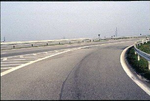 Ausfahrt aus Kreisel Süd (Mannheim Richtung Schwetzingen) zu Hauptfahrbahn Ost der B36 (Hockenheim Richtung Schwetzingen)