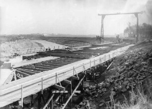 Bau des Mittellandkanals, Strecke Minden-West