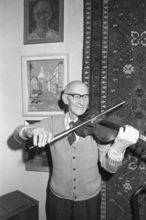 85. Geburtstag des Karlsruher Musikerziehers, Geigenbauers und Kunstmalers Eugen Csammer