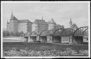 Torgau. Elbbrücke und Schloss Hartenfels