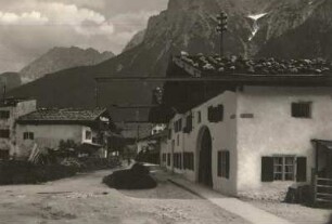 Straße, Mittenwald (Kreis Garmisch-Partenkirchen)