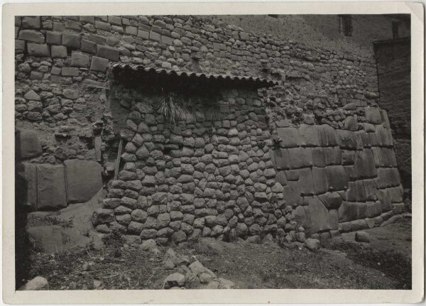 Pre-Inca and Inca walls