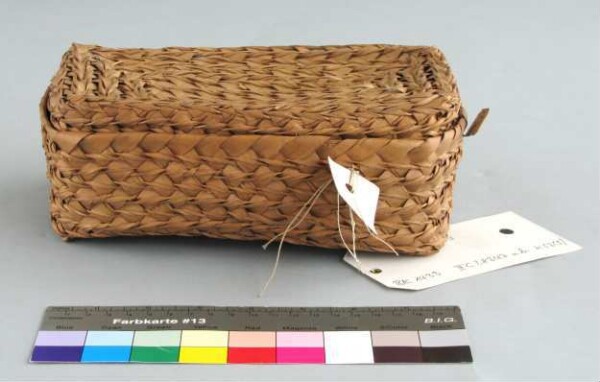 Lid basket