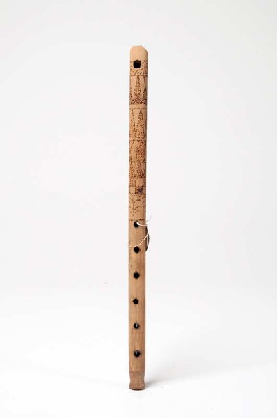 Semi-dovetailed inner flute with finger holes