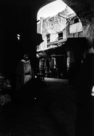 Torbogen (Deutsche Indien-Expedition 1926/1929 - Rückreise: Irak-Syrien-Libanon-Türkei)