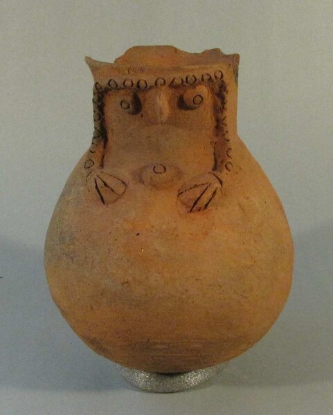 Clay vessel