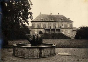 Weinbrenner-Gebäude in Karlsruhe und Umgebung. Markgräfliches Schloss Bauschlott
