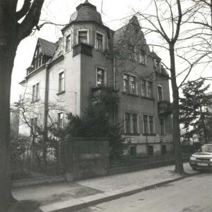 Dresden-Trachau, Dorothea-Erxleben-Straße 3. Villa (um 1900)