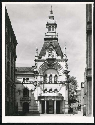 Theater am Schiffbauerdamm (auch: Neues Theater, Berliner Ensemble), Berlin: Ansicht von Süden