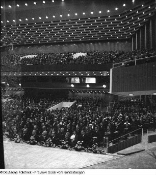 Festakt im Kulturpalast aus Anlass des 20. Jahrestages der Gründung der DDR (Festsaal)