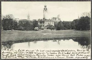 Leipzig. Johannapark mit neuem Rathaus