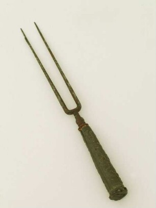 Gabel (Zweizinkige Silbergabel, Teil von einem Besteckpaar)
