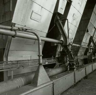 VE Braunkohlenkombinat Senftenberg, Brikettfabrik Sonne (I 1952-1954, II 1961-1962). Abschnitt Trocknung / Trockenkohlebehandlung. Brüdennutzstaub-Abführung : Freienhufen. VE Braunkohlenkombinat Senftenberg, Brikettfabrik Sonne (I 1952-1954, II 1961-1962). Abschnitt Trocknung / Trockenkohlebehandlung. Brüdennutzstaub-Abführung