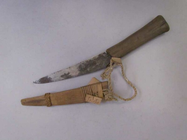 Knife with sheath