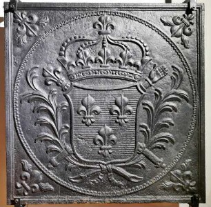 Kaminplatte mit königlichem Wappen Frankreichs