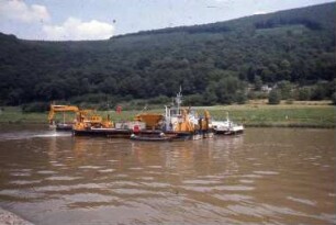 Ausbaggerung auf dem Neckar