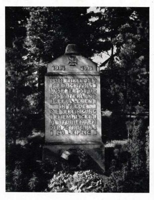Gefallenen-Ehrenmal der Vereinigung ehemaliger Abiturienten der Petrischule zu Leipzig E.V. : 1834 Petrischule zu Leipzig 1934