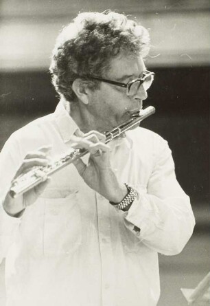 Porträt des Flötisten Auréle Nicolet. Fotografie von Evelyn Richter, Leipzig 1986