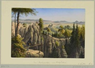 Blick vom Wehlgrundblick nordwestlich der Bastei nach Südosten auf den Ferdinandstein bei Rathen in der Sächsischen Schweiz, im Hintergrund der Brand, der Winterberg und der Rosenberg (Tschechien)