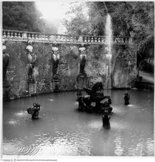 Fontana delle Muse & Fontana del Pegaso
