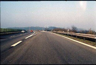 Einfahrt zur Nebenfahrbahn A81 West