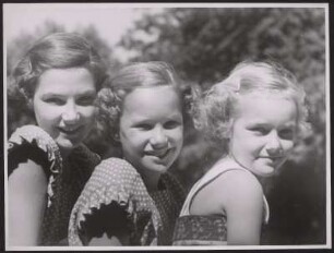 Gruppenportait von drei Mädchen
