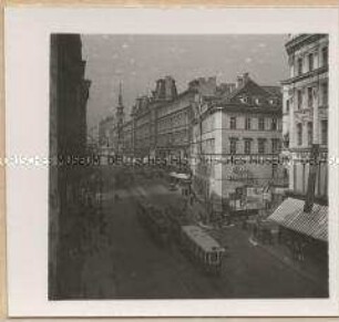 Wien, Mariahilferstraße mit Warenhäusern