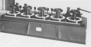 Dekadenwiderstand von Edelmann : Technikgeschichte | Physik | Elektrizität | Elektrische Meßinstrumente