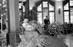 Freiburg: Kaufhaussaal; Begrüßung, Dr. Schön