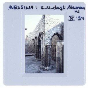 Messina, Santa Maria Alemanna : Innenansicht Arkaden