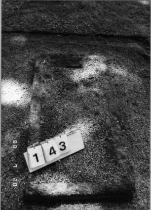 Grabstein 143 Zustand: Fragment mit völligem Textverlust: Grabstein 143